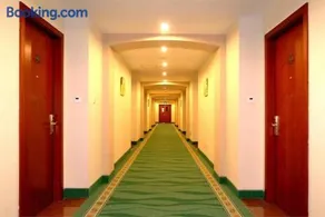 GreenTree Inn Beijing Xicheng District Caishikou Express Hotel - Image 1