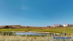 Attraente appartamento adatto alle famiglie con terrazza, piscina e giardino - Image 2