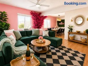 Beach Home with Gym and Cuddle Couch - Image 3