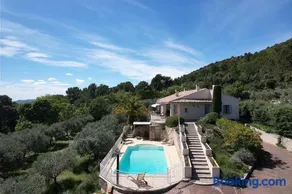 vacation home with private swimming-pool and a nice view on the luberon mountain, located in merindol, 8 persons - Image 1