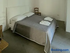 Dimora Storica Apartments - Image 1