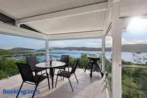Oasis 2 bedroom Apartment with buggy - Image 2