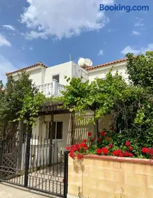 Sea View Villa in Agia Thekla - Image 2
