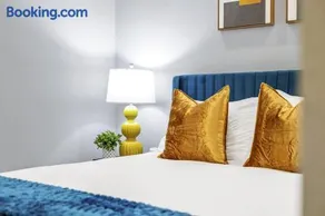 NEW 1BR with Games, Netflix, Pool, Gym and Rooftop - Image 4