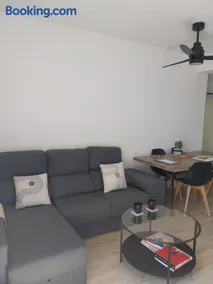 Apartamento grande en Huesca - Image 3