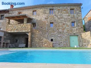 Vila Kala - Image 1