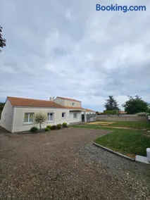 Les Renaudelles - Image 1