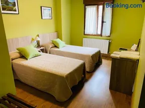 Hostal La Serna - Image 3