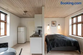 Little studio house - Image 1