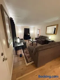Cozy ranch with a view - Image 2