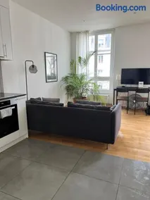Luxury Apartment in Central Geneva - Image 3