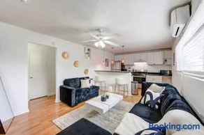1 Bedroom Getaway in Houston - Image 1