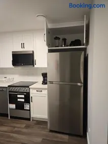 Guest Suite in Southwest Calgary - Image 3