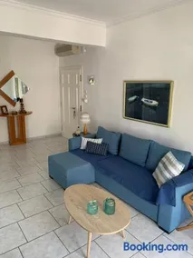 Blue Maison - Image 2