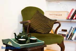 Characterful Abode with FREE parking. - Image 3