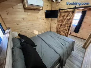 Wayne Cabin - Image 3