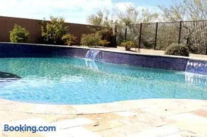 Phoenix Home with heated pool, desert views & hot tub - Image 3