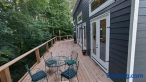 Sun House Tennessee - Image 1