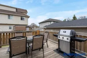 Prairie Oasis I Sleeps 16 l BBQ & Patio l Smart TV - Image 4