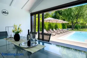 Villa Bella, villa with heated Pool - Image 3