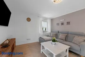 Bella Casa - Image 2