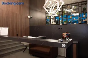Diamond Hotel - Image 2