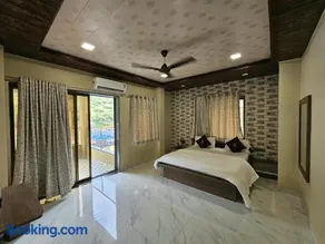 Mountain Retreat villa lonavala - Image 2