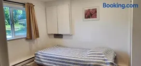 Room with private kitchenet and private bathroom - Image 1