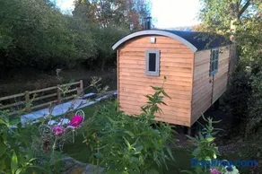 Duck Hut - Image 3