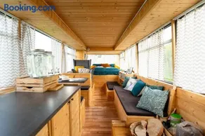 Autobuseek - Unique Stay in Karosa 735 - Image 2