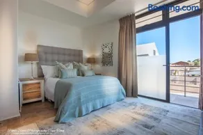 Sunset Beach Luxury Apartments - Image 3