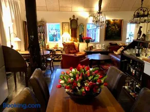 The Black Horse B&B & More - Image 1