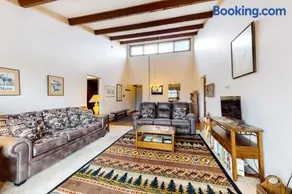 Fun-Filled Lakehouse w/Private Balcony, Free WiFi, Private W/D - Steps to Beach - Image 2