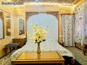 Cheetah Palace - Image 3