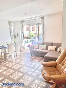 Apartamento a 5 minutos del Centro Parking Privado - Image 1