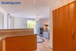 Superbe appartement avec terrasse et vue dégagée - Image 3