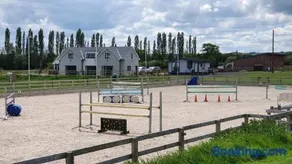 Huntersfield Chalet - Image 2