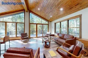 Lakeside Lodge - Image 2