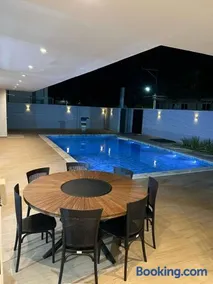 Luxuosa casa, a 150m da praia - Image 3