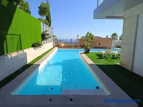 WOWHOLIDAYS Villa Ipanema Benidorm - Image 1