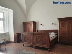 Zámecká zahrada-apartmány - Image 1