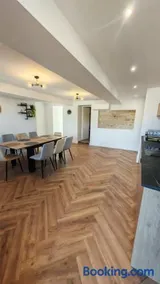 Apt 4, 4 air-conditioned bedrooms, 8 people, swimming pool - Image 4