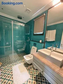Hanberry Luxury Cottage - Image 5
