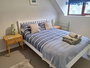 Two bedroom apartment close to the beach - Image 2
