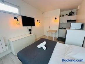 16 personnes - Jacuzzi -Wi-Fi Netflix - Parking - Image 5