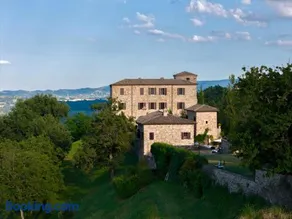 Castello di Viano - Image 2