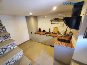 Happy House - Image 4