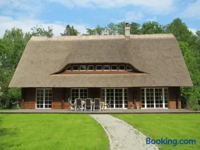 Exklusives Holzhaus - Image 1