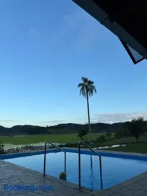 Casa de campo em Gaspar - Image 1