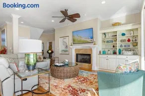 Ocean View by Emerald Isle Realty - Image 3